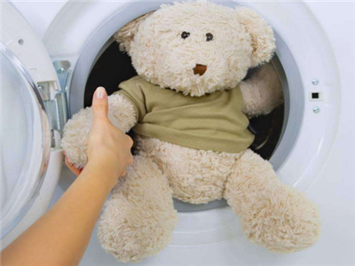 毛绒玩具可以用洗衣机甩干吗