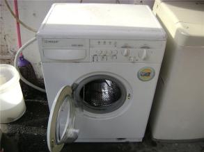 洗衣机脱水时跳闸是什么原因