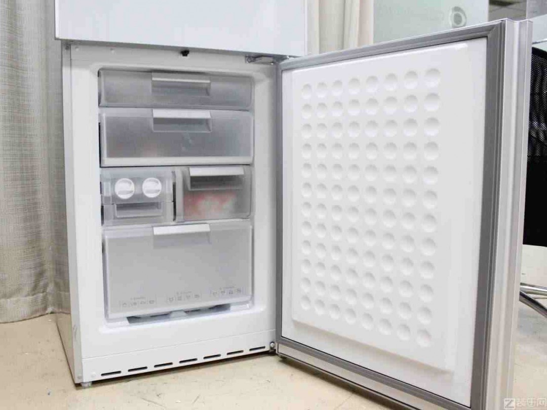 冰箱冷藏室结冰是什么原因-冰箱冷藏室结冰是怎么回事?