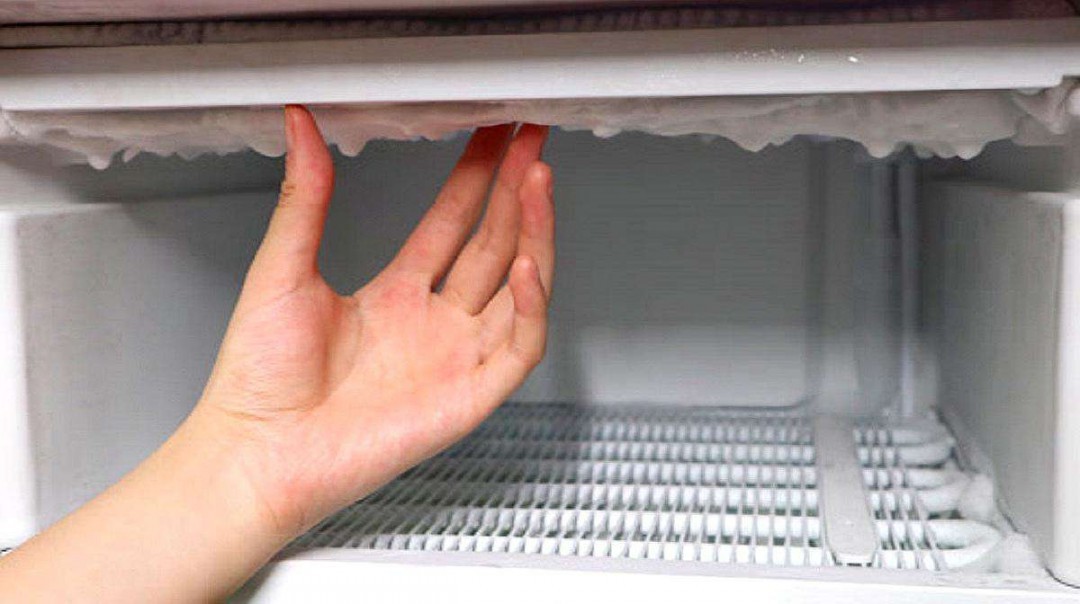 冰箱上面排水口结冰怎么回事-冰箱上面排水口结冰解决办法
