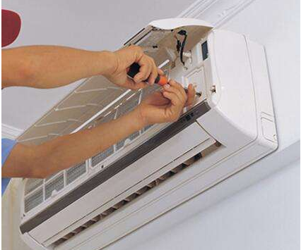 志高空调室内机的制冷量不足，出风口温度过高