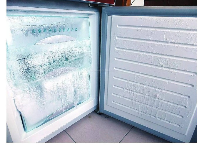冰柜除霜最快方法-敞开冰柜门除霜最快