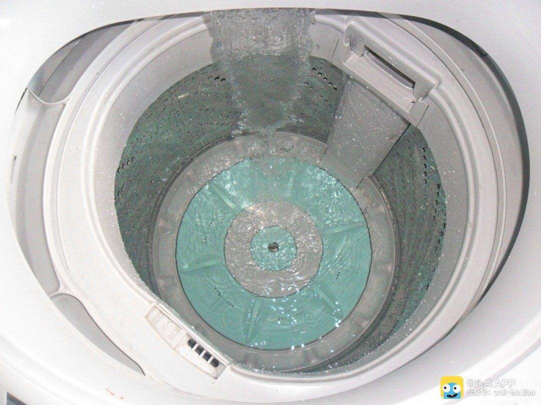 清洗洗衣机用消毒液可以吗-如何用消毒液清洗洗衣机
