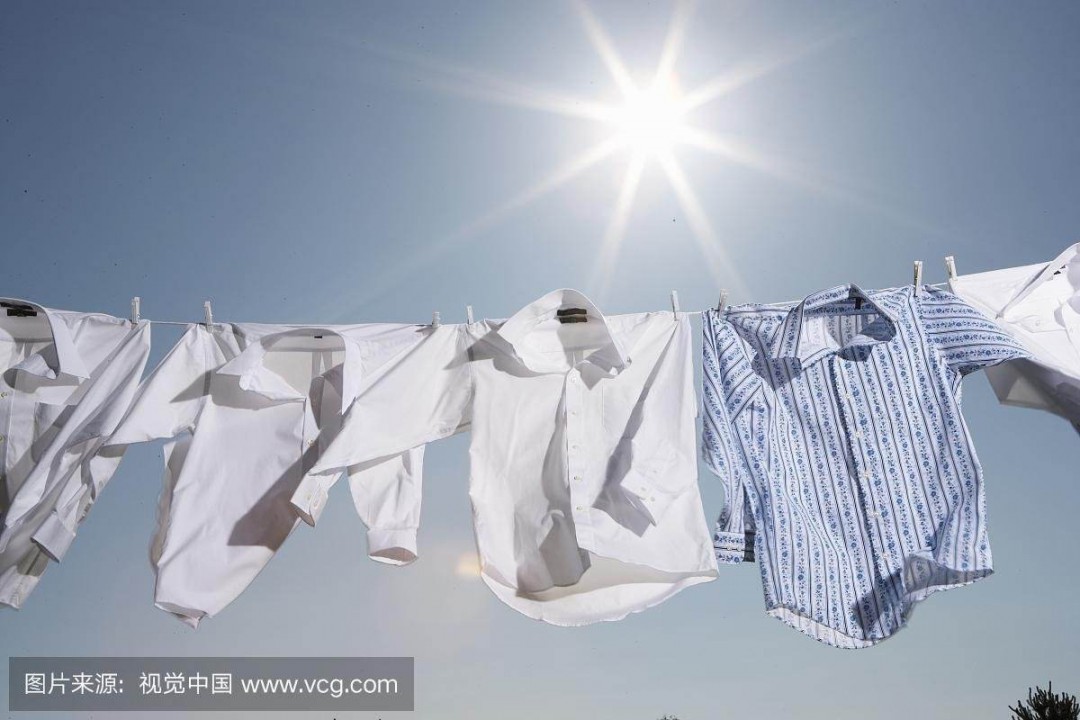 洗衣机洗衣服粘到卫生纸怎么办-洗衣服时把卫生纸一同洗了怎么办